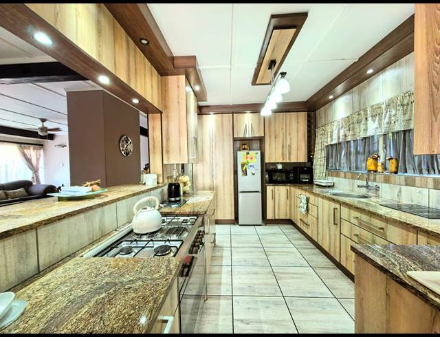 3 BEDROOM HOUSE FOR SALE IN SASOLBURG EXT 11